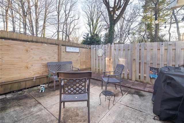 12 Brownstone Lane, Greensboro, NC 27410