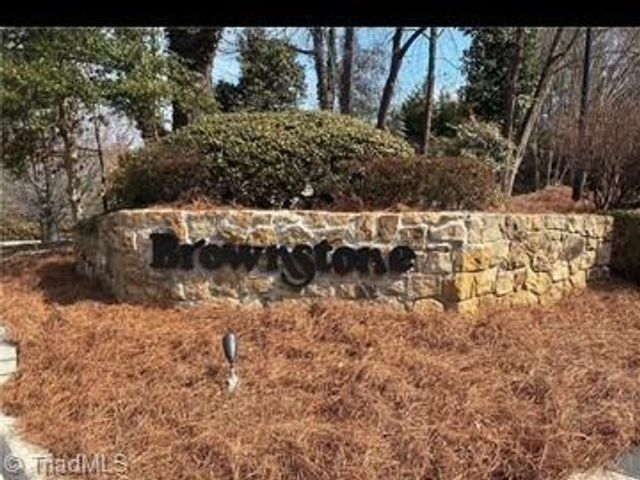 12 Brownstone Lane, Greensboro, NC 27410
