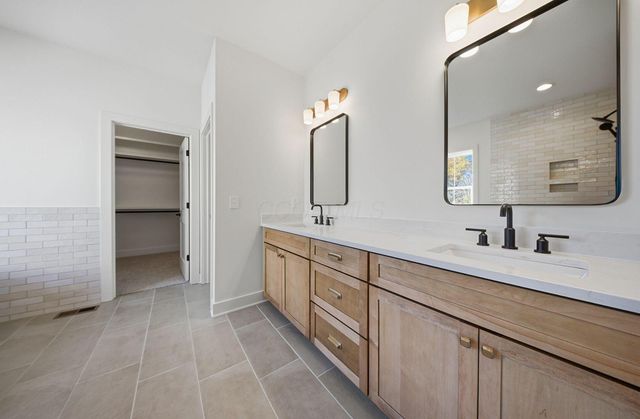 7871 Sparrow Run Drive, Plain City, OH 43064