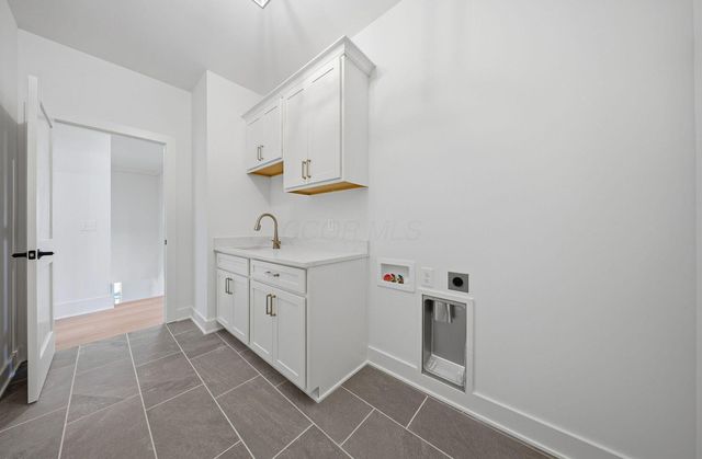 7871 Sparrow Run Drive, Plain City, OH 43064