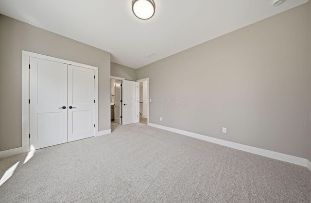 7871 Sparrow Run Drive, Plain City, OH 43064