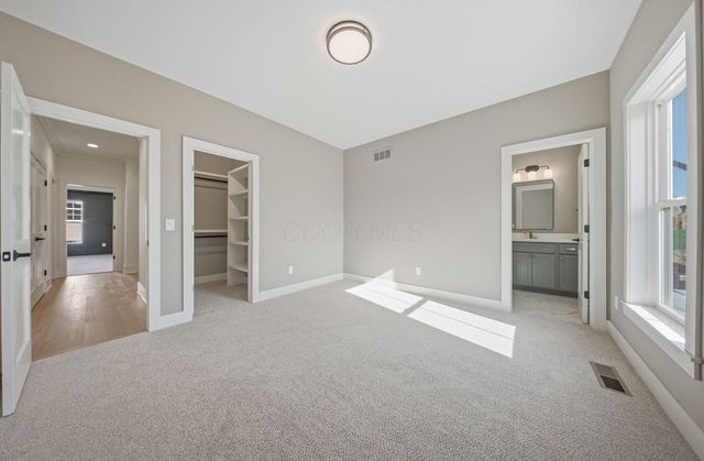 7871 Sparrow Run Drive, Plain City, OH 43064