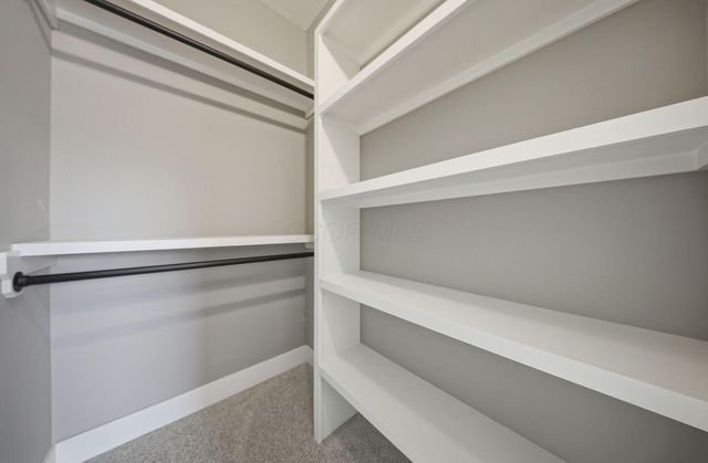 7871 Sparrow Run Drive, Plain City, OH 43064