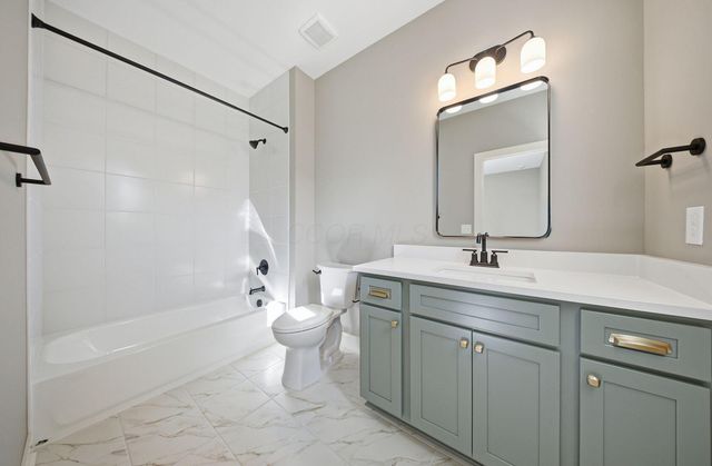 7871 Sparrow Run Drive, Plain City, OH 43064