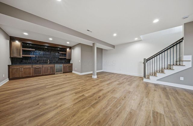 7871 Sparrow Run Drive, Plain City, OH 43064