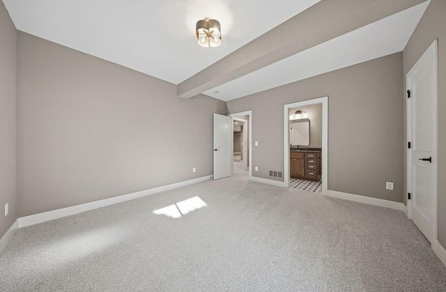 7871 Sparrow Run Drive, Plain City, OH 43064