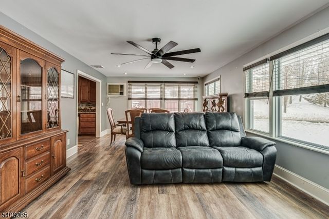 108 Lake Ave, Newton Town, NJ 07860