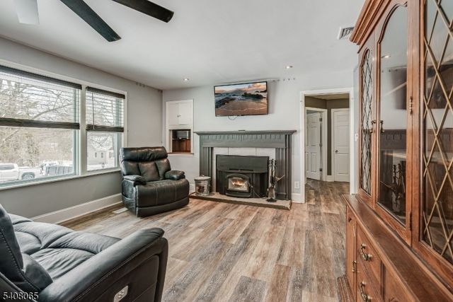 108 Lake Ave, Newton Town, NJ 07860