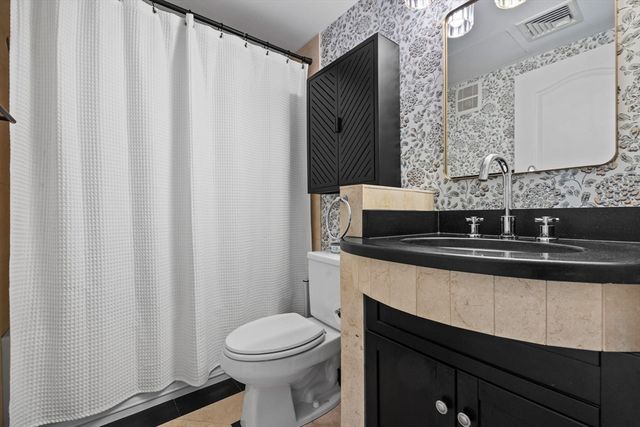 109 N St 3, Boston, MA 02127