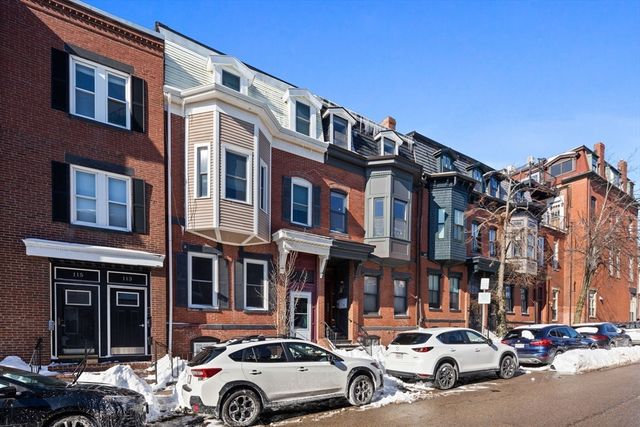 109 N St 3, Boston, MA 02127