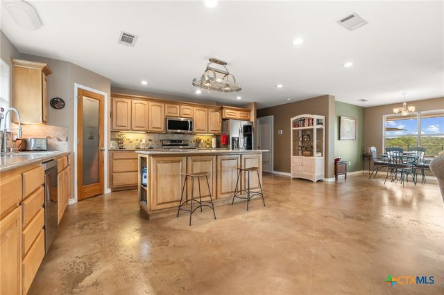 1435 County Road 220, Killeen, TX 76549