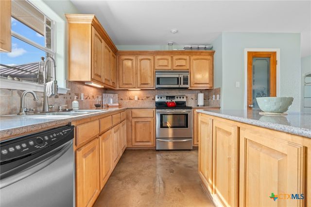 1435 County Road 220, Killeen, TX 76549