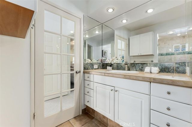 10527 Colebrook Street, Shadow Hills, CA 91040