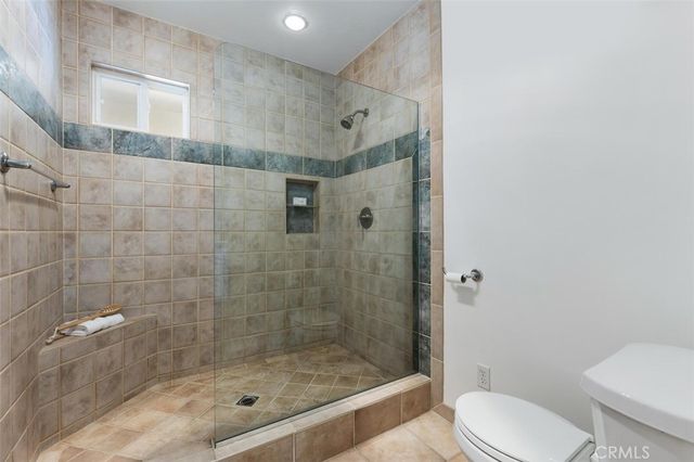 10527 Colebrook Street, Shadow Hills, CA 91040