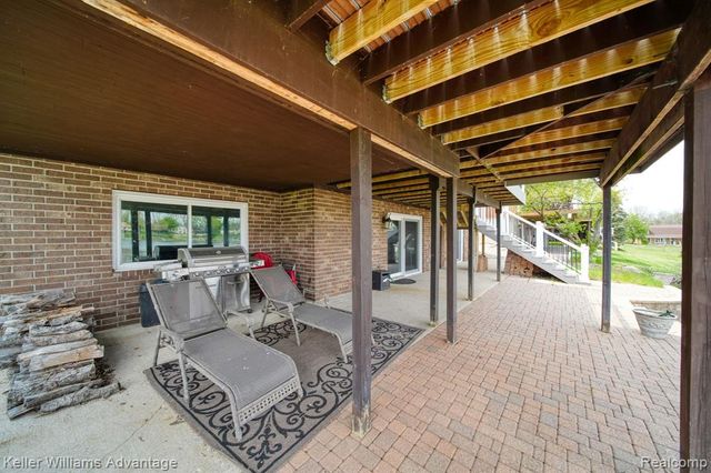 13980 Grandpoint Circle, Cement City, MI 49233