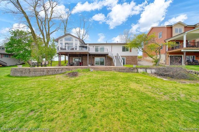 13980 Grandpoint Circle, Cement City, MI 49233