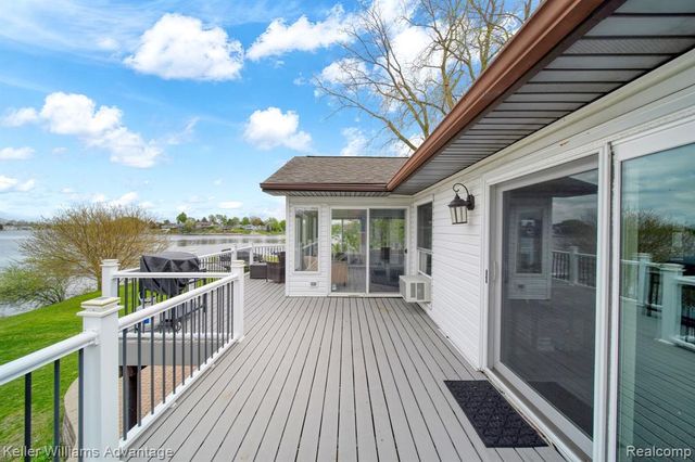 13980 Grandpoint Circle, Cement City, MI 49233