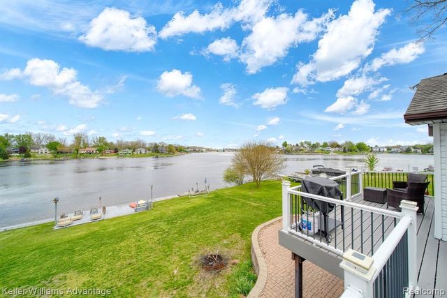 13980 Grandpoint Circle, Cement City, MI 49233