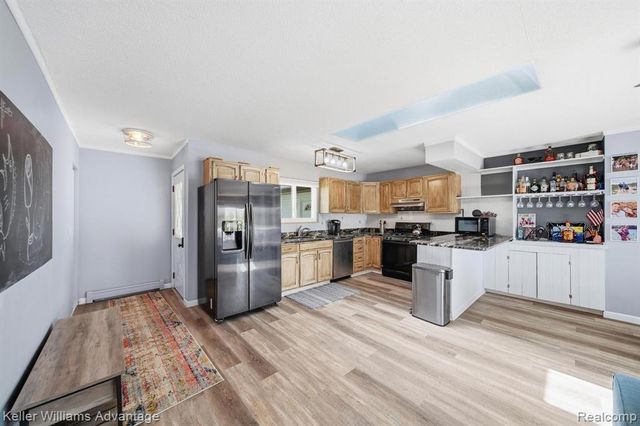 13980 Grandpoint Circle, Cement City, MI 49233