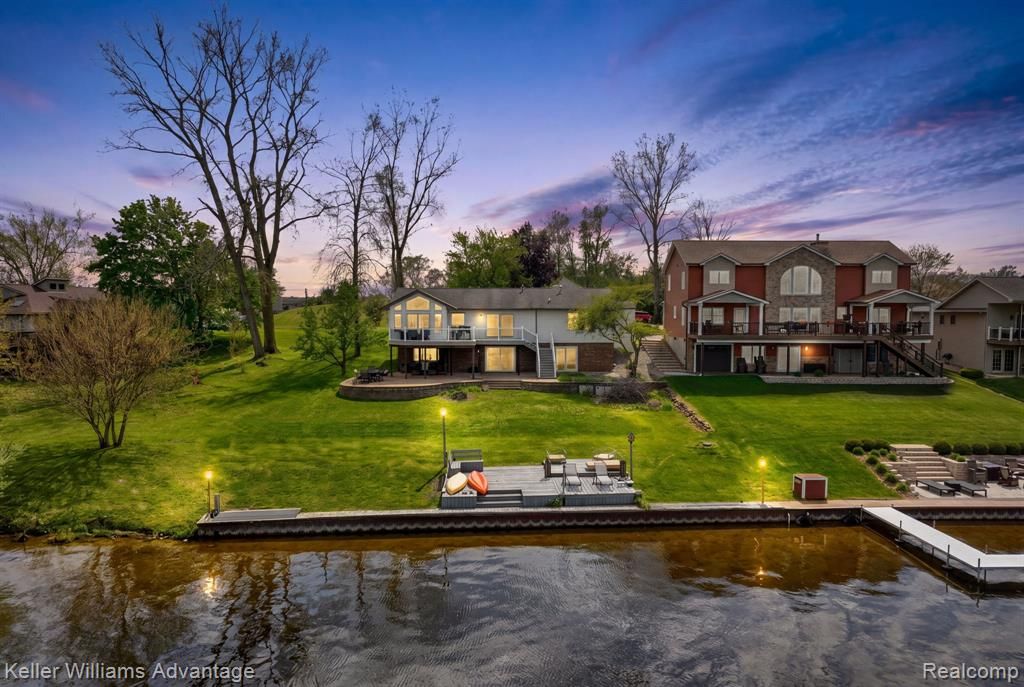 13980 Grandpoint Circle, Cement City, MI 49233