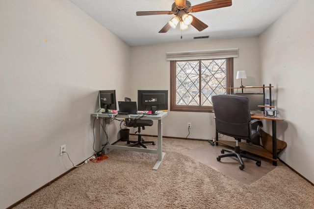 2513 E Lakeshore Drive 7, Crown Point, IN 46307