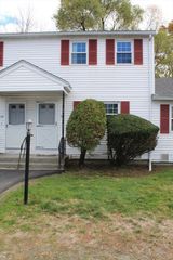 70 Arnold Ave 70, Lowell, MA 01852