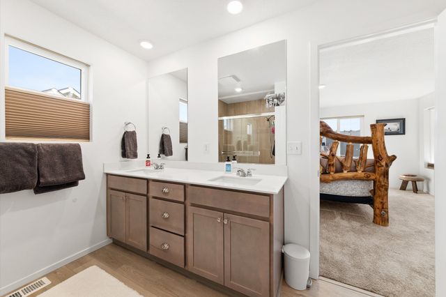 24815 E Snowy Owl Loop, Liberty Lake, WA 99019