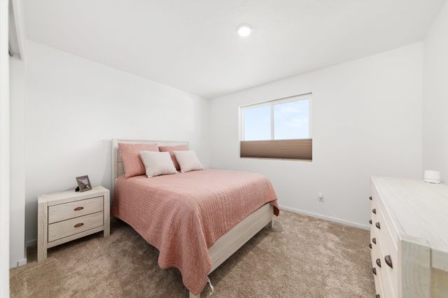 24815 E Snowy Owl Loop, Liberty Lake, WA 99019