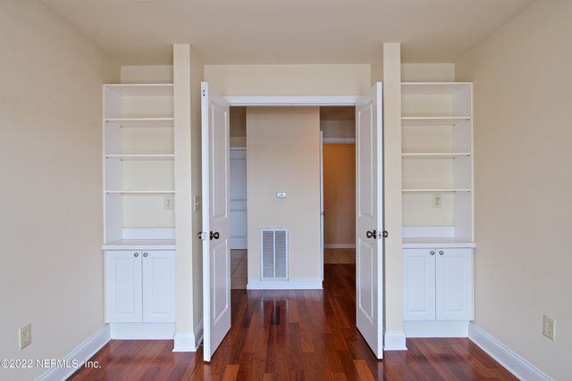 400 E BAY Street, 1010, Jacksonville, FL 32202