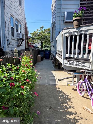 367 LONGSHORE AVE, Philadelphia, PA 19111