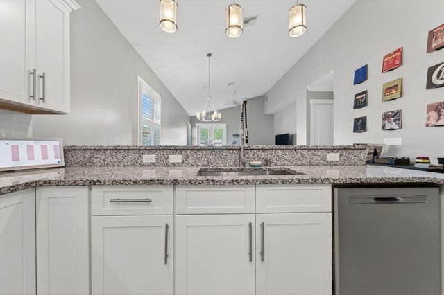 443 SE Dolphin Drive, Stuart, FL 34996