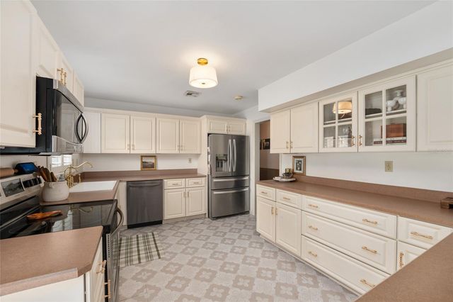 2036 SE 8TH STREET, Ocala, FL 34471