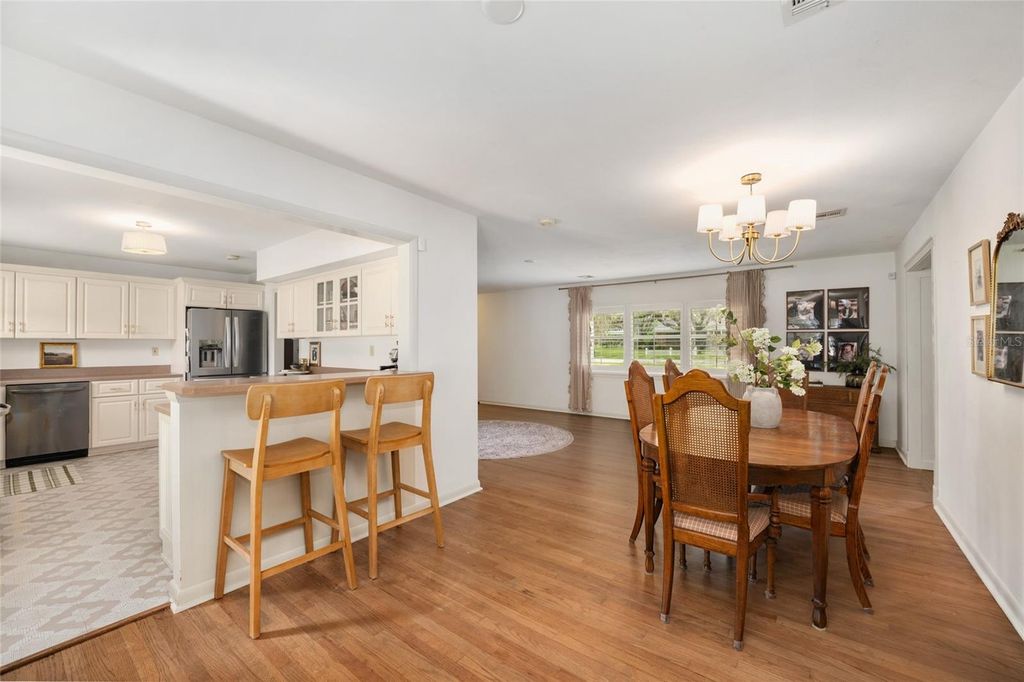 Image 15 of property listing at 2036 SE 8TH STREET, Ocala, FL 34471