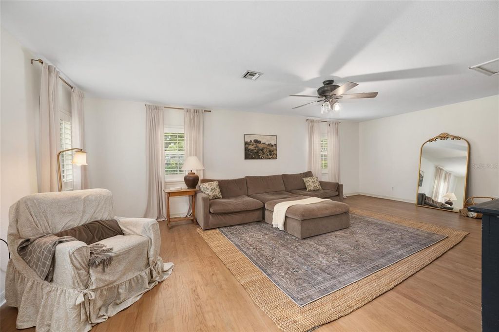 Image 21 of property listing at 2036 SE 8TH STREET, Ocala, FL 34471