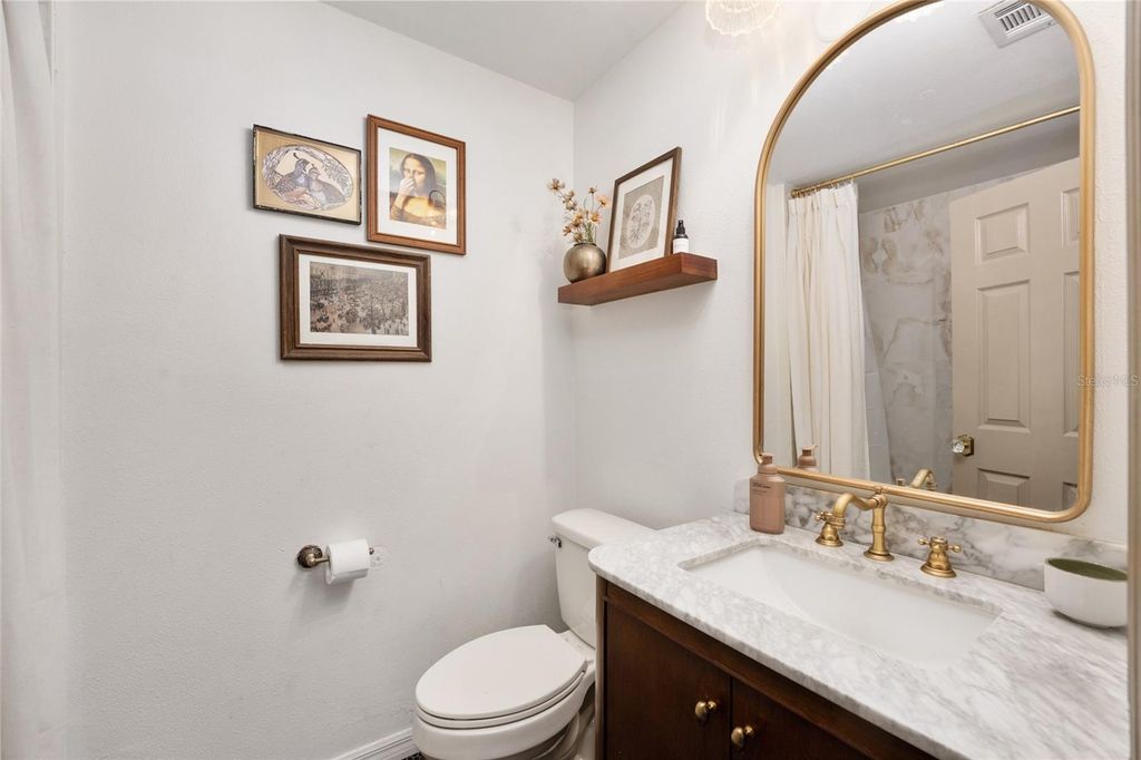 Image 26 of property listing at 2036 SE 8TH STREET, Ocala, FL 34471