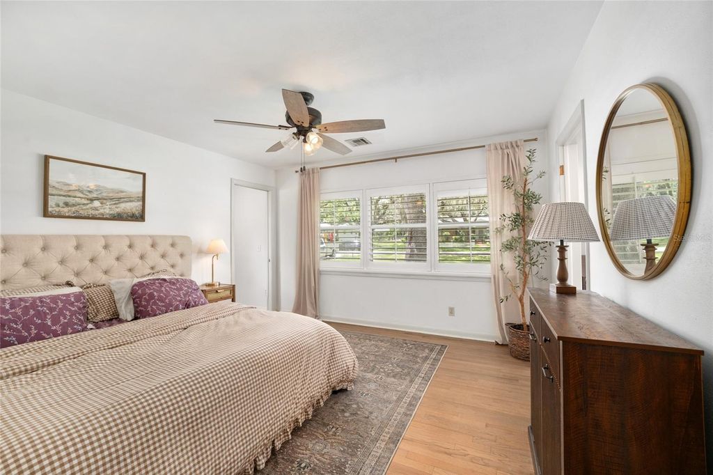 Image 28 of property listing at 2036 SE 8TH STREET, Ocala, FL 34471