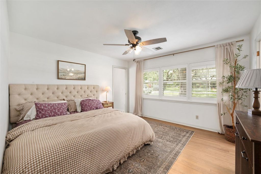 Image 29 of property listing at 2036 SE 8TH STREET, Ocala, FL 34471