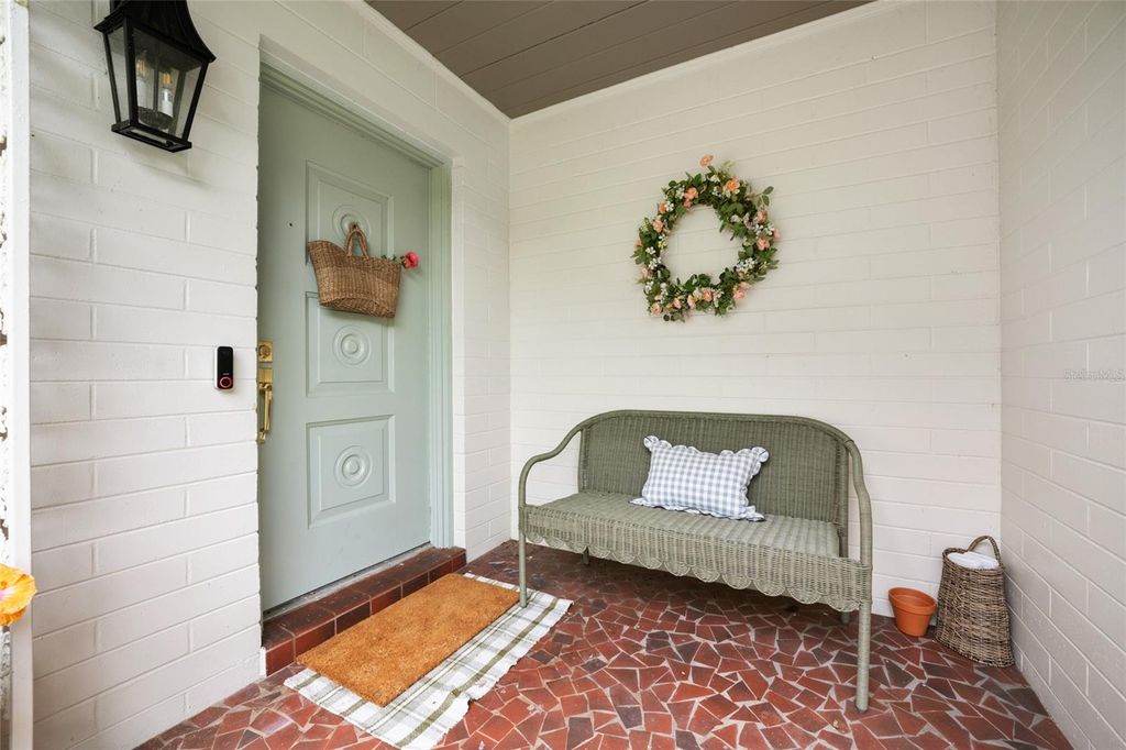 Image 4 of property listing at 2036 SE 8TH STREET, Ocala, FL 34471