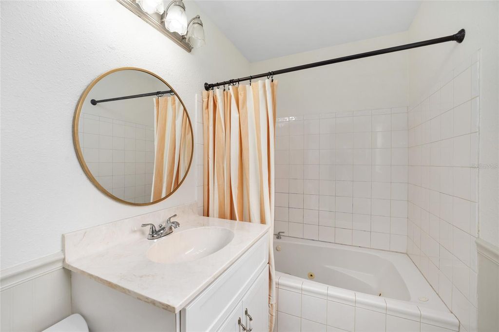Image 43 of property listing at 2036 SE 8TH STREET, Ocala, FL 34471