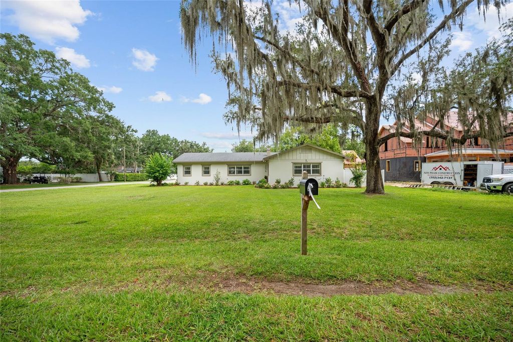 Image 64 of property listing at 2036 SE 8TH STREET, Ocala, FL 34471