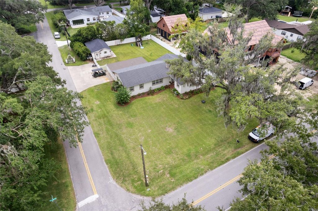 Image 68 of property listing at 2036 SE 8TH STREET, Ocala, FL 34471
