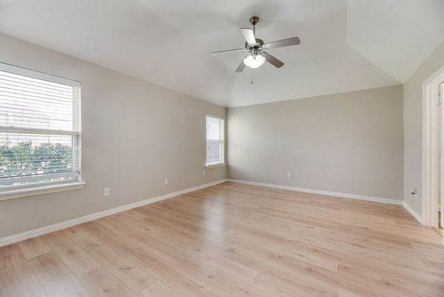 1517 White Willow Lane, Arlington, TX 76002