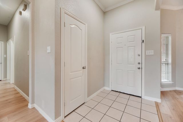 1517 White Willow Lane, Arlington, TX 76002