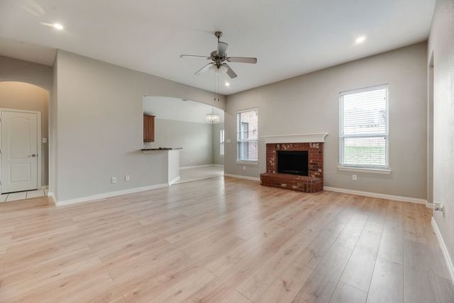1517 White Willow Lane, Arlington, TX 76002