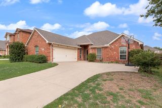 1517 White Willow Lane, Arlington, TX 76002