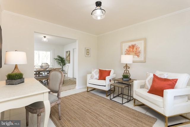 4 COLLINGWOOD GARTH, Phoenix, MD 21131