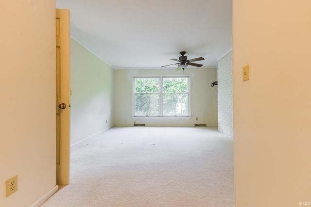 4208 W University Avenue, Muncie, IN 47304