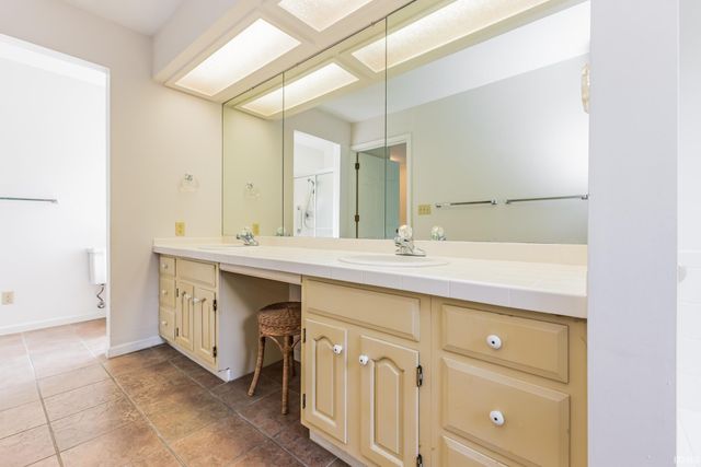 4208 W University Avenue, Muncie, IN 47304