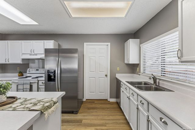 3046 SOLITAIRE HL, San Antonio, TX 78247