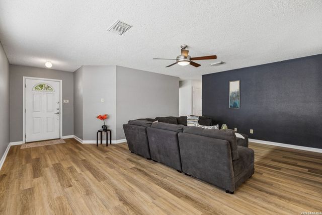 3046 SOLITAIRE HL, San Antonio, TX 78247
